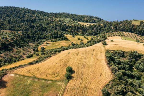 Περιοχές με υψηλή απόδοση για φωτοβολταϊκά στην Ελλάδα